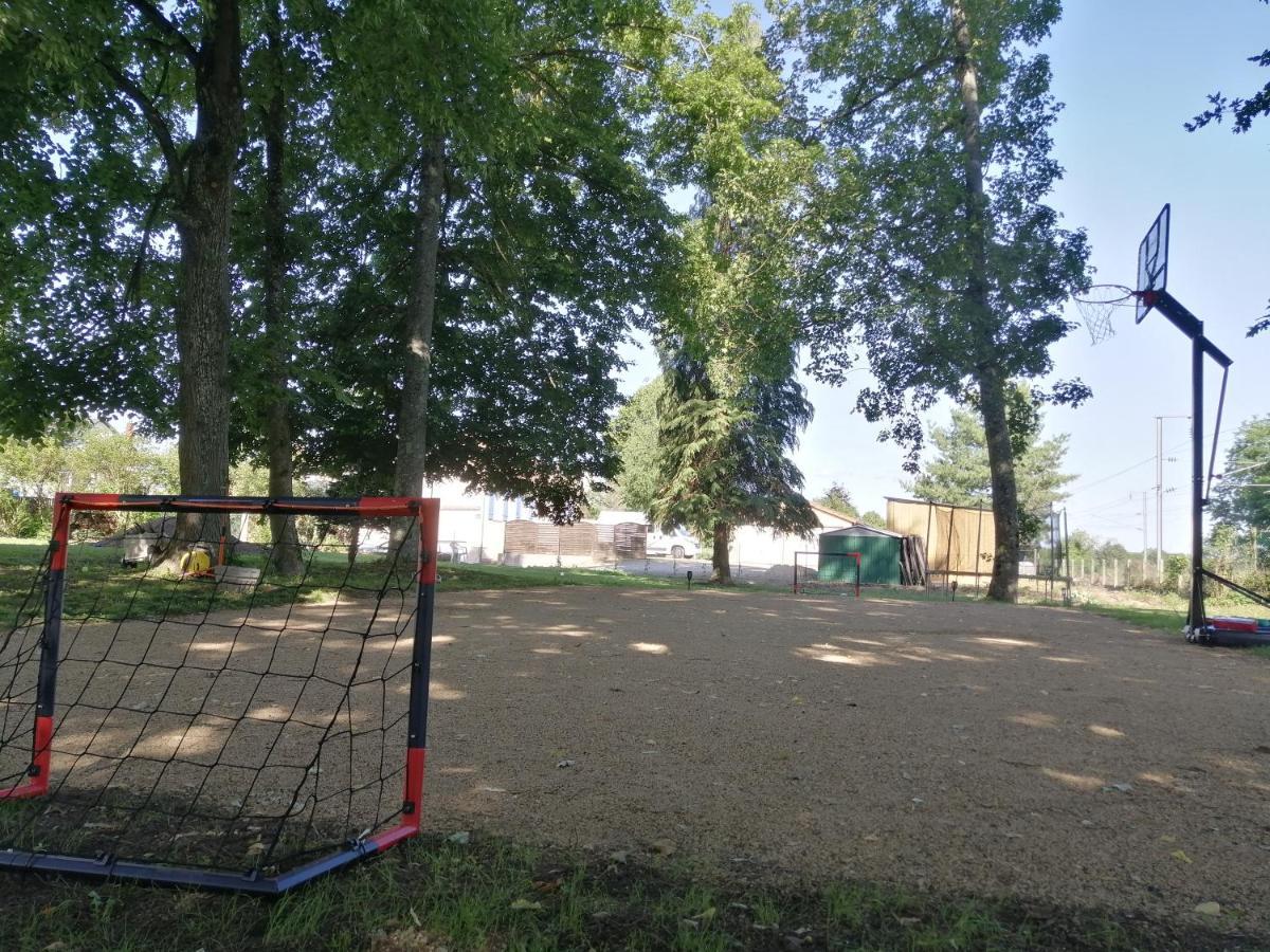 La Tour Du Roy Villa Villeneuve-sur-Allier Bagian luar foto